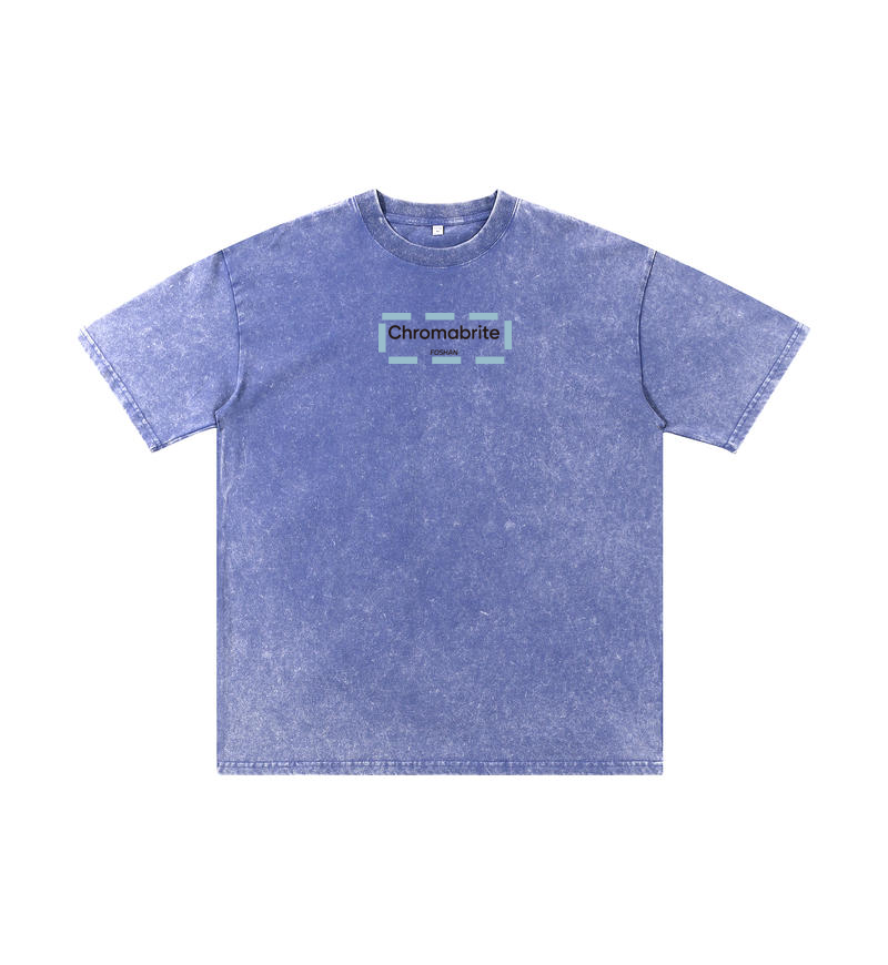 ChromaBrite Vintage Acid-Wash Oversized Graphic T-Shirt – "進行中" Wireframe Polyhedron Streetwear Unisex Tee ChromaBrite Clothing