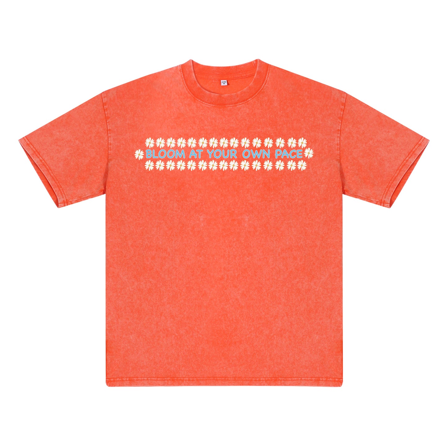 Detail view of t恤 featuring BLOOM AT YOUR OWN PACE Vintage Tee - 展示2