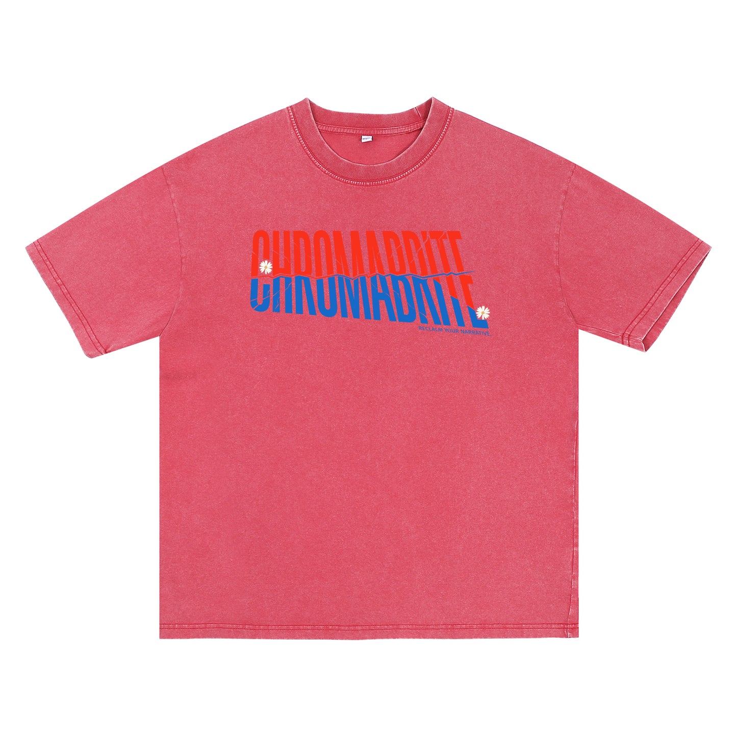 Alternate angle of red t恤 featuring Diagonal Narrative Wordmark Vintage Tee - 展示2