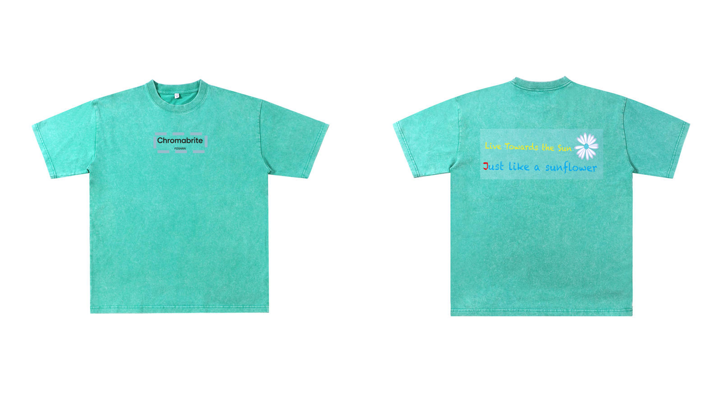 ChromaBrite Vintage Acid-Wash Oversized Graphic T-Shirt – "進行中" Wireframe Polyhedron Streetwear Unisex Tee ChromaBrite Clothing